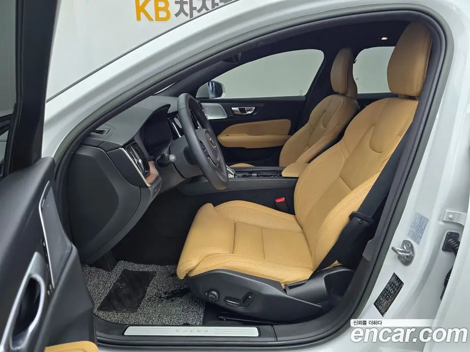 Volvo V60 2023 2.0 автомат (гидро), фото 7 Volvo V60 2023 2.0 автомат (гидро), фото 7