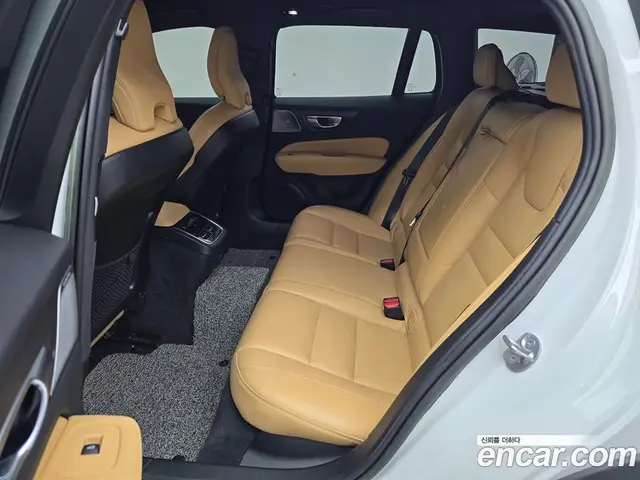 Volvo V60 2023 2.0 автомат (гидро), миниатюра 9 Volvo V60 2023 2.0 автомат (гидро), миниатюра 9