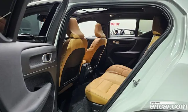 Volvo XC40 2020 2.0 автомат (гидро), миниатюра 11 Volvo XC40 2020 2.0 автомат (гидро), миниатюра 11