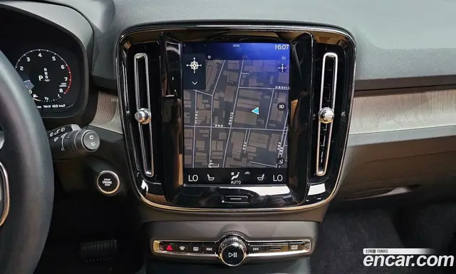 Volvo XC40 2020 2.0 автомат (гидро), миниатюра 12