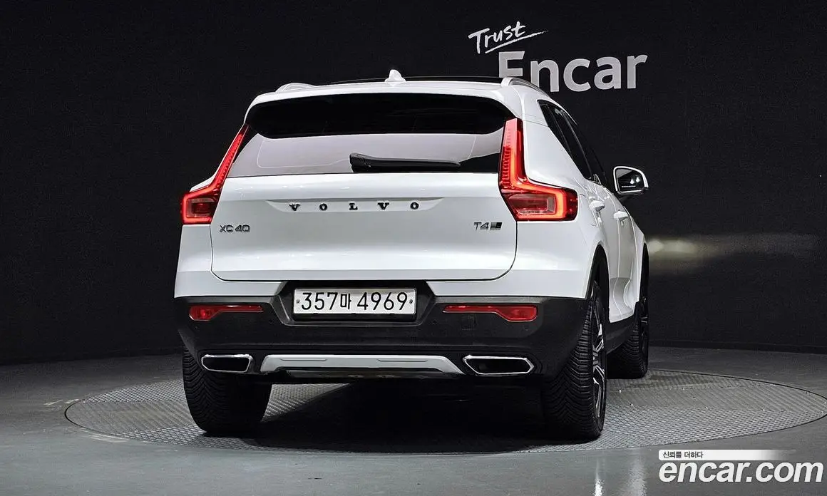 Volvo XC40 2020 2.0 автомат (гидро), фото 4 Volvo XC40 2020 2.0 автомат (гидро), фото 4