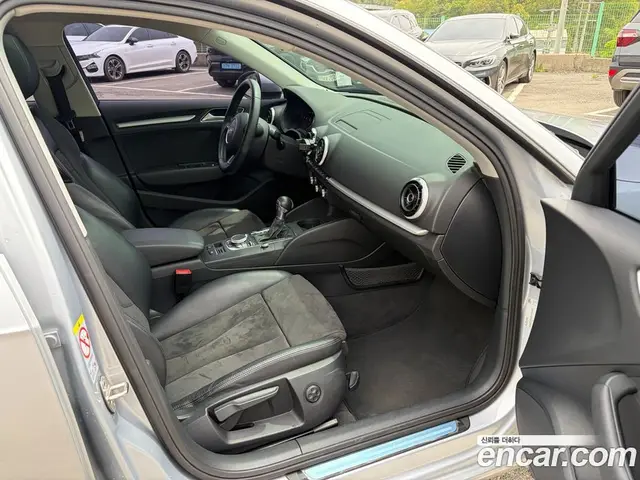 Audi A3 2015 2.0 автомат (гидро), миниатюра 12