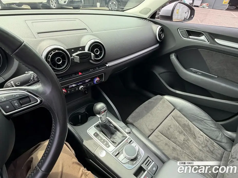 Audi A3 2015 2.0 автомат (гидро), фото 20 Audi A3 2015 2.0 автомат (гидро), фото 20