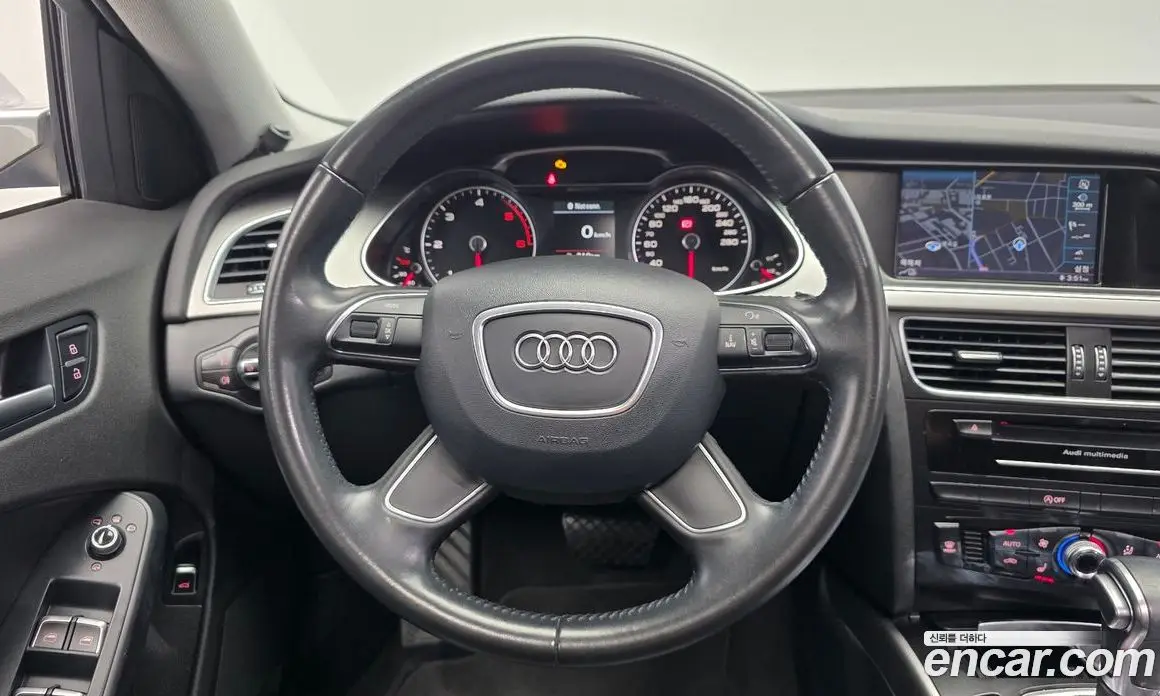 Audi A4 2013 2.0 автомат (гидро), фото 13