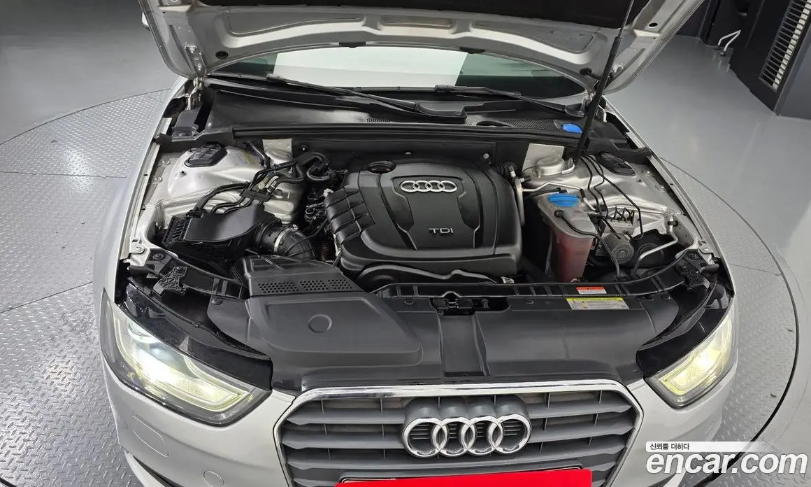 Audi A4 2013 2.0 автомат (гидро), фото 6