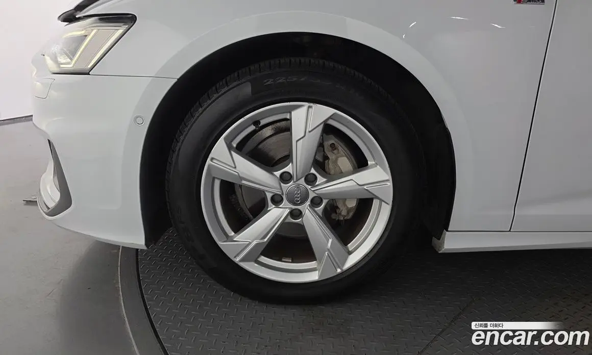 Audi A6 2020 2.0 автомат (гидро), фото 5 Audi A6 2020 2.0 автомат (гидро), фото 5