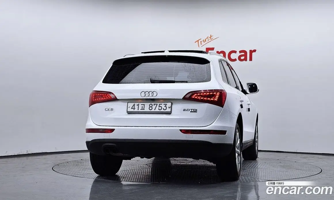 Audi Q5 2010 2.0 автомат (гидро), фото 4