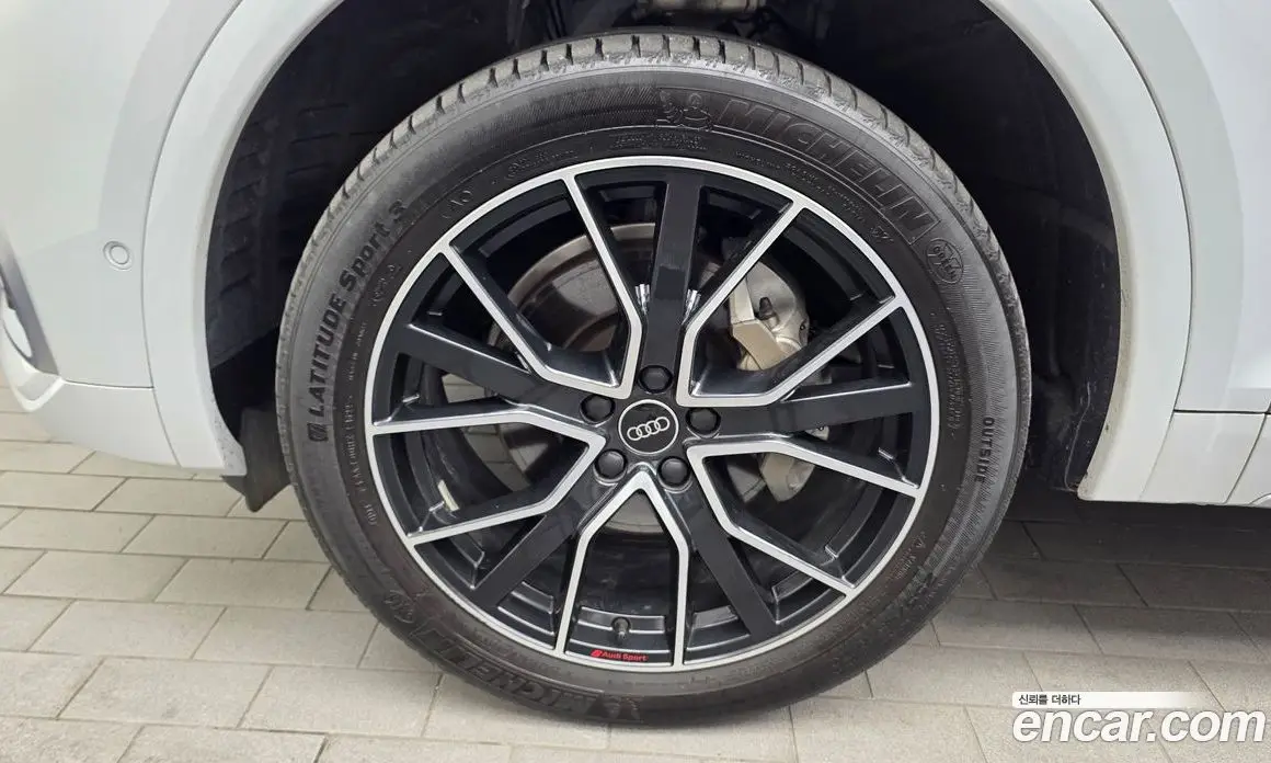 Audi Q5 2023 2.0 автомат (гидро), фото 5 Audi Q5 2023 2.0 автомат (гидро), фото 5