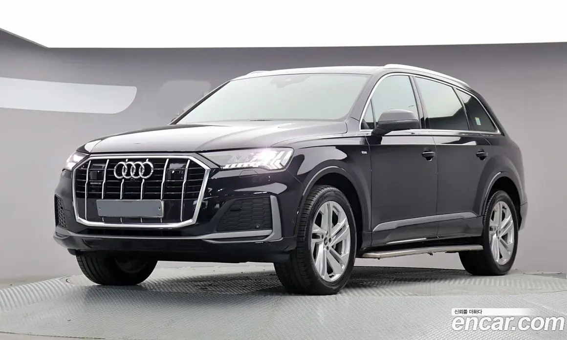 Audi Q7 2021 3.0 автомат (гидро), фото 1 Audi Q7 2021 3.0 автомат (гидро), фото 1