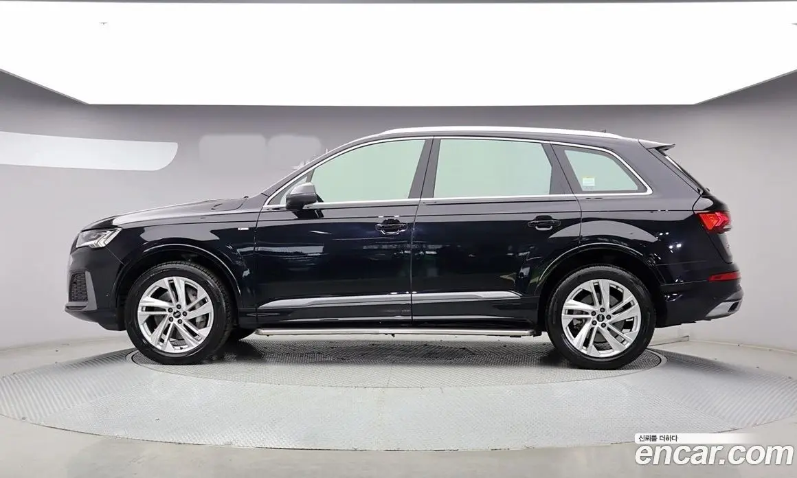 Audi Q7 2021 3.0 автомат (гидро), фото 3 Audi Q7 2021 3.0 автомат (гидро), фото 3