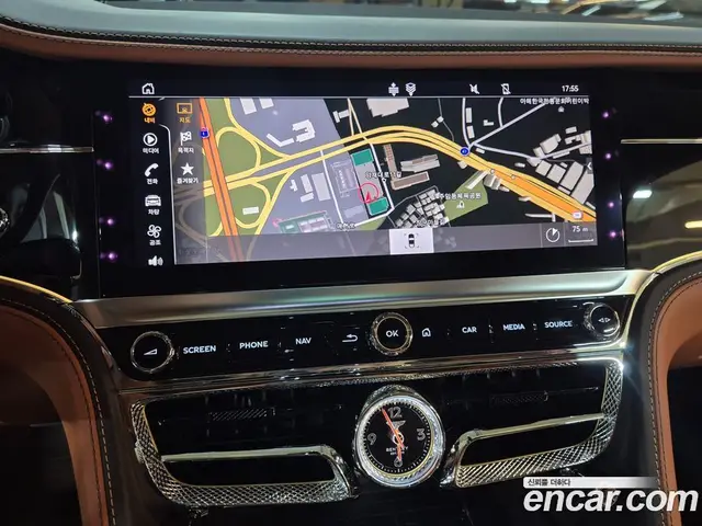 Bentley Flying Spur 2023 4.0 автомат (гидро), миниатюра 11