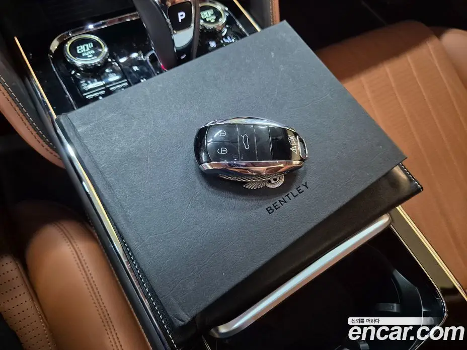 Bentley Flying Spur 2023 4.0 автомат (гидро), фото 14