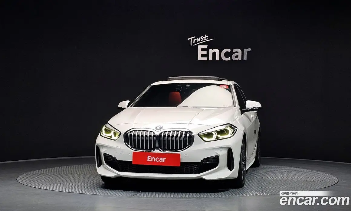 BMW 1 серия 2021 2.0 автомат (гидро), фото 3 BMW 1 серия 2021 2.0 автомат (гидро), фото 3
