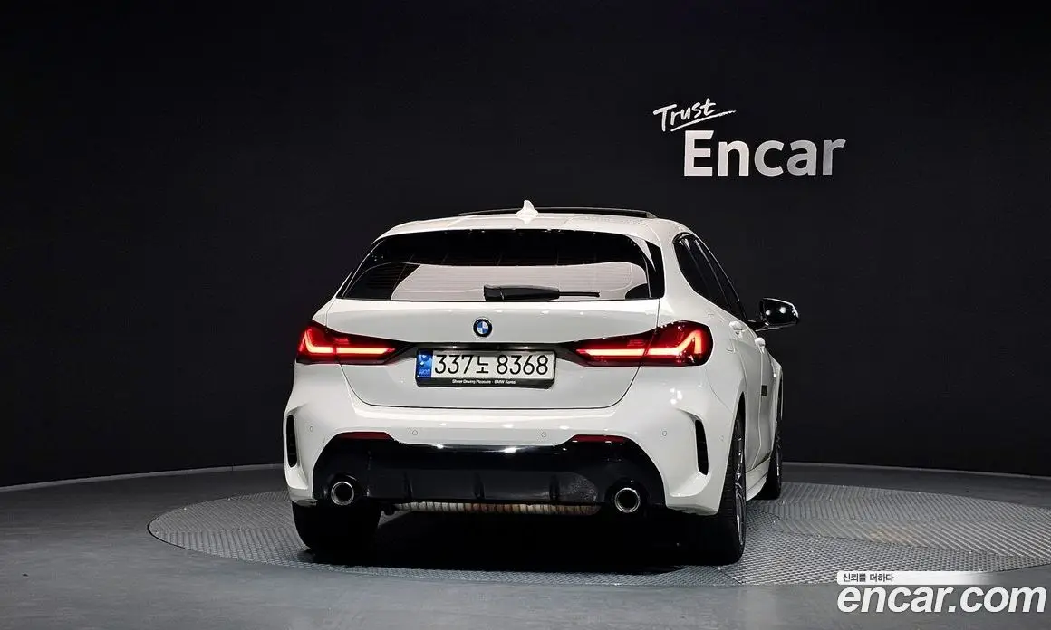 BMW 1 серия 2021 2.0 автомат (гидро), фото 4 BMW 1 серия 2021 2.0 автомат (гидро), фото 4