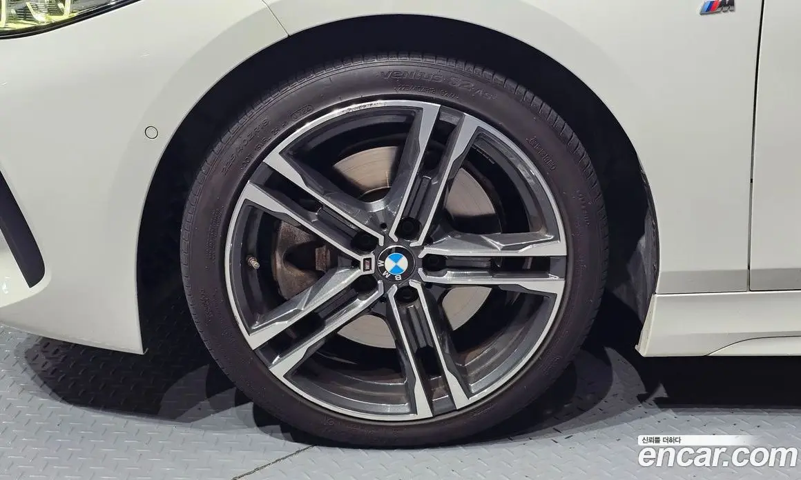 BMW 1 серия 2021 2.0 автомат (гидро), фото 5 BMW 1 серия 2021 2.0 автомат (гидро), фото 5