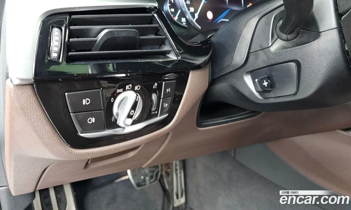 BMW 5 серия 2017 2.0 автомат (гидро), фото 28 BMW 5 серия 2017 2.0 автомат (гидро), фото 28