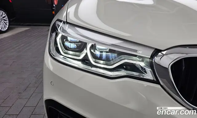 BMW 5 серия 2017 2.0 автомат (гидро), миниатюра 8 BMW 5 серия 2017 2.0 автомат (гидро), миниатюра 8