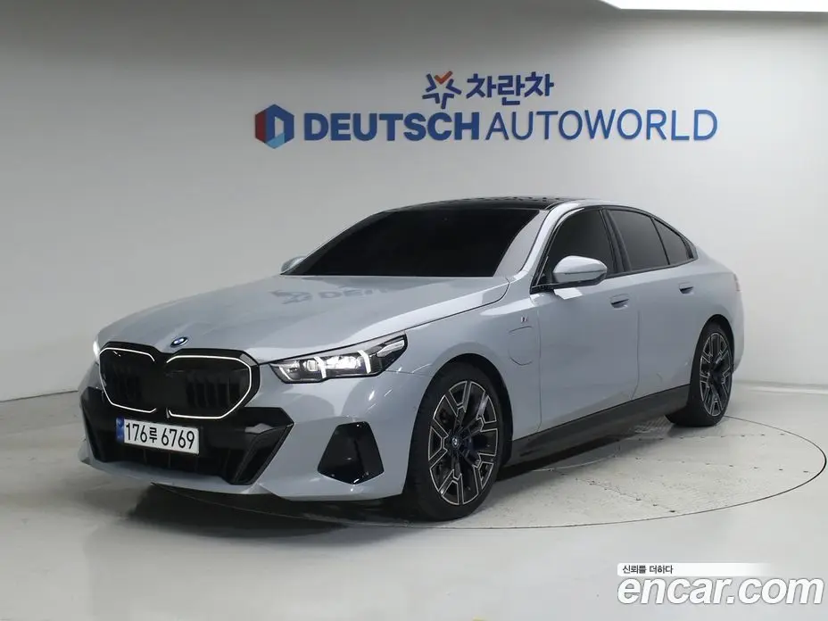BMW 5 серия 2024 2.0 автомат (гидро), фото 1 BMW 5 серия 2024 2.0 автомат (гидро), фото 1