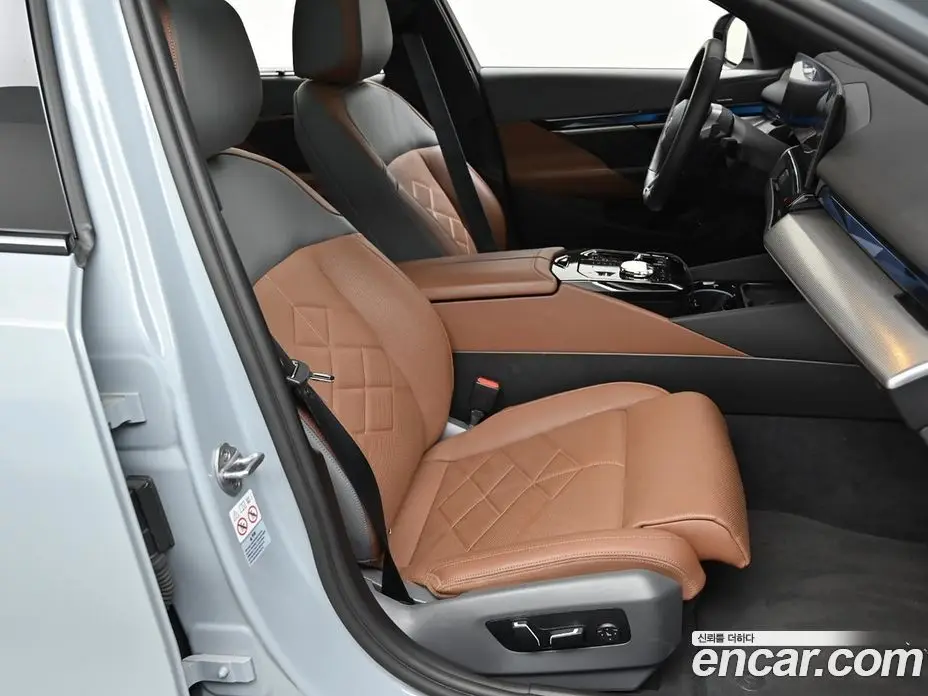 BMW 5 серия 2024 2.0 автомат (гидро), фото 13 BMW 5 серия 2024 2.0 автомат (гидро), фото 13
