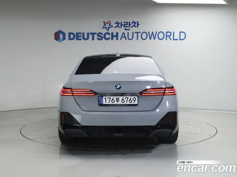 BMW 5 серия 2024 2.0 автомат (гидро), фото 4 BMW 5 серия 2024 2.0 автомат (гидро), фото 4