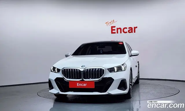 BMW 5 серия 2025 2.0 автомат (гидро), миниатюра 3