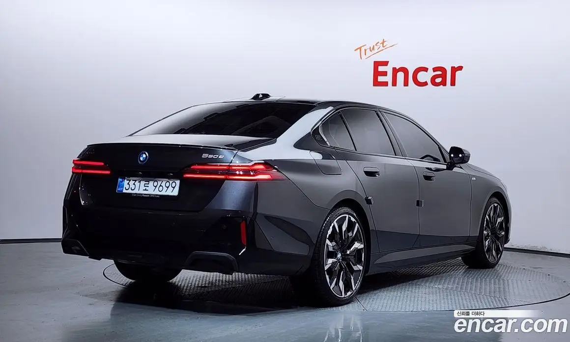 BMW 5 серия 2025 3.0 автомат (гидро), фото 2 BMW 5 серия 2025 3.0 автомат (гидро), фото 2