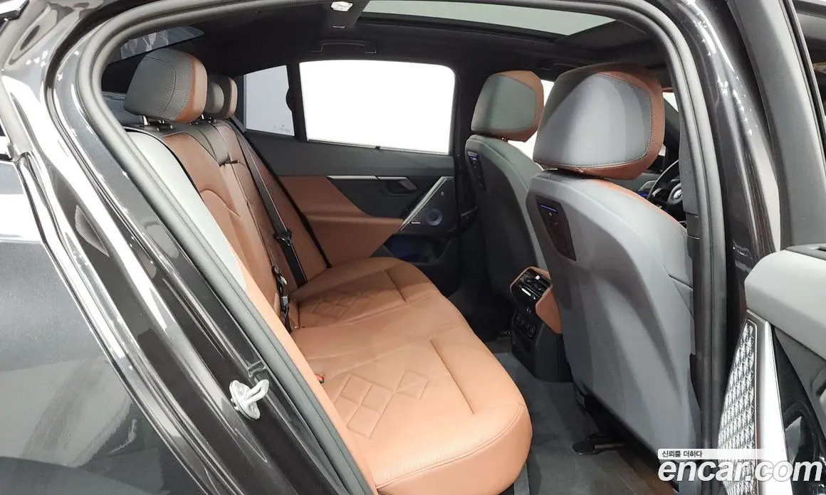 BMW 5 серия 2025 3.0 автомат (гидро), фото 17 BMW 5 серия 2025 3.0 автомат (гидро), фото 17