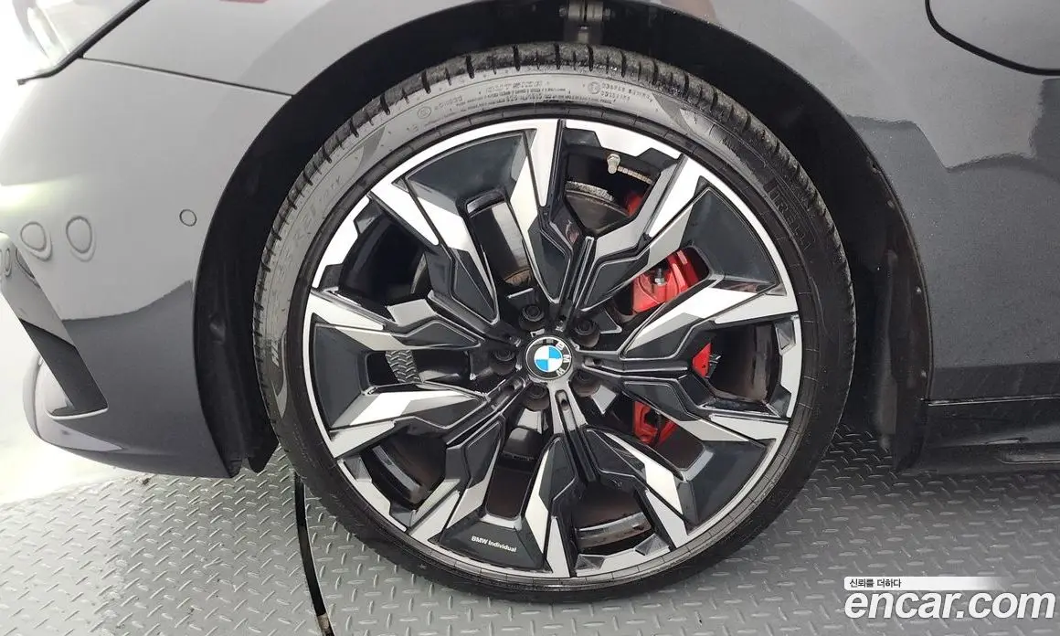 BMW 5 серия 2025 3.0 автомат (гидро), фото 5 BMW 5 серия 2025 3.0 автомат (гидро), фото 5