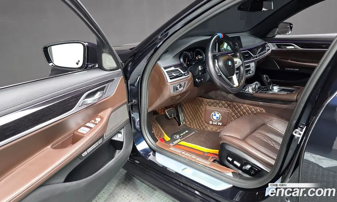 BMW 7 серия 2018 3.0 автомат (гидро), фото 13 BMW 7 серия 2018 3.0 автомат (гидро), фото 13
