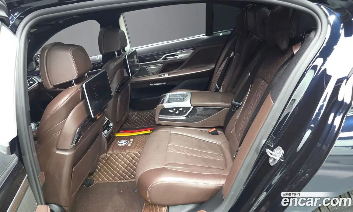 BMW 7 серия 2018 3.0 автомат (гидро), фото 18 BMW 7 серия 2018 3.0 автомат (гидро), фото 18