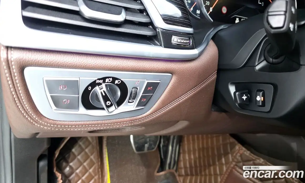 BMW 7 серия 2018 3.0 автомат (гидро), фото 26 BMW 7 серия 2018 3.0 автомат (гидро), фото 26