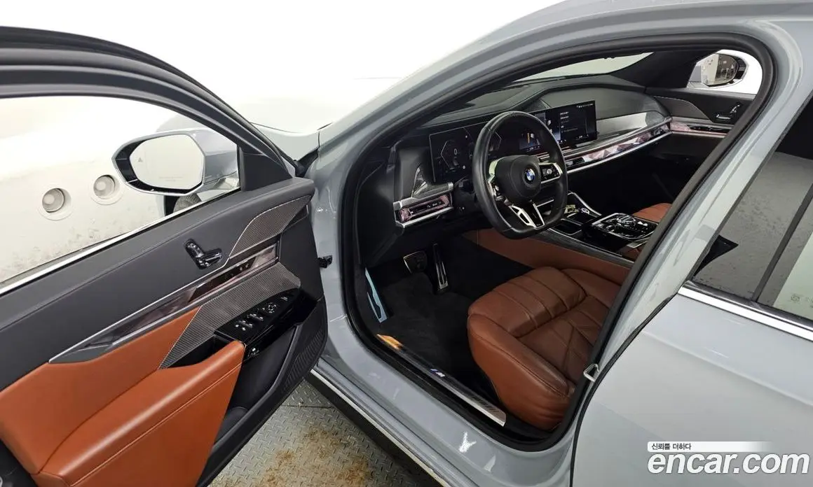 BMW 7 серия 2023 3.0 автомат (гидро), фото 13