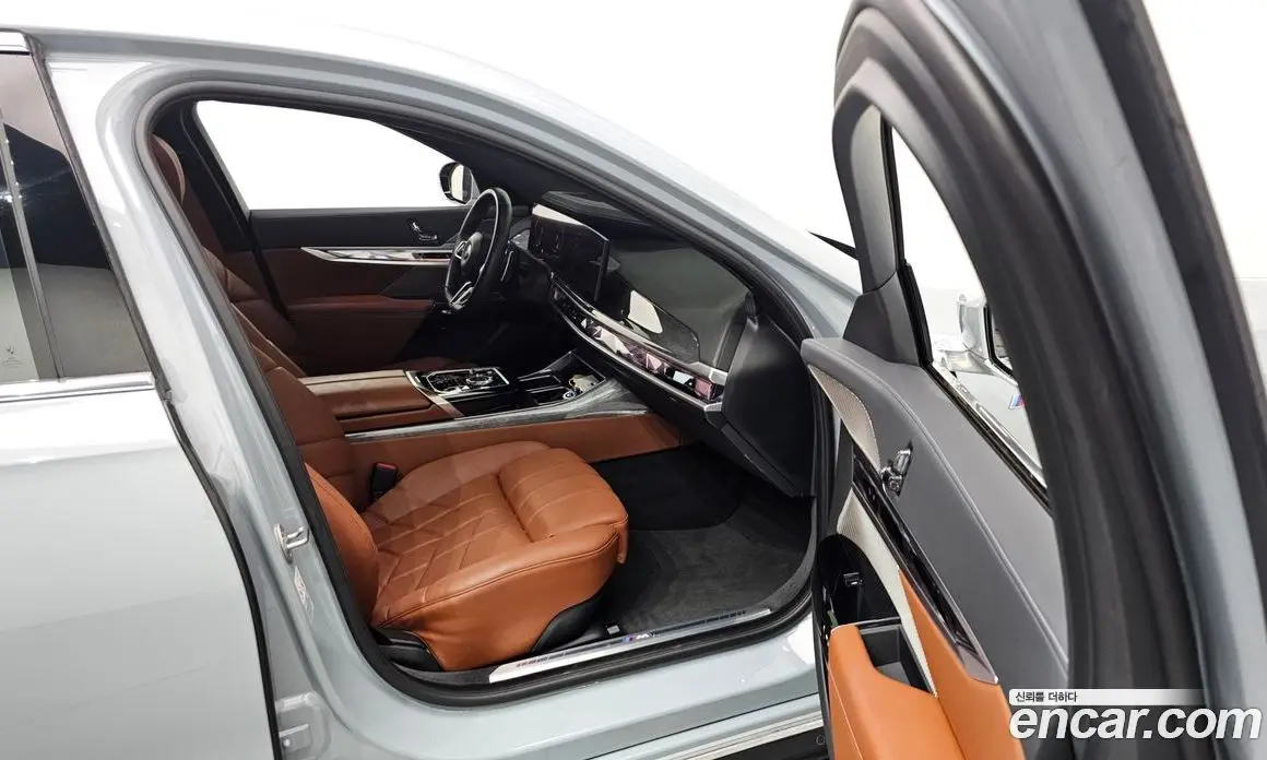 BMW 7 серия 2023 3.0 автомат (гидро), фото 16