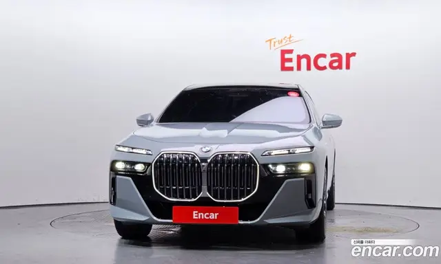 BMW 7 серия 2023 3.0 автомат (гидро), миниатюра 3