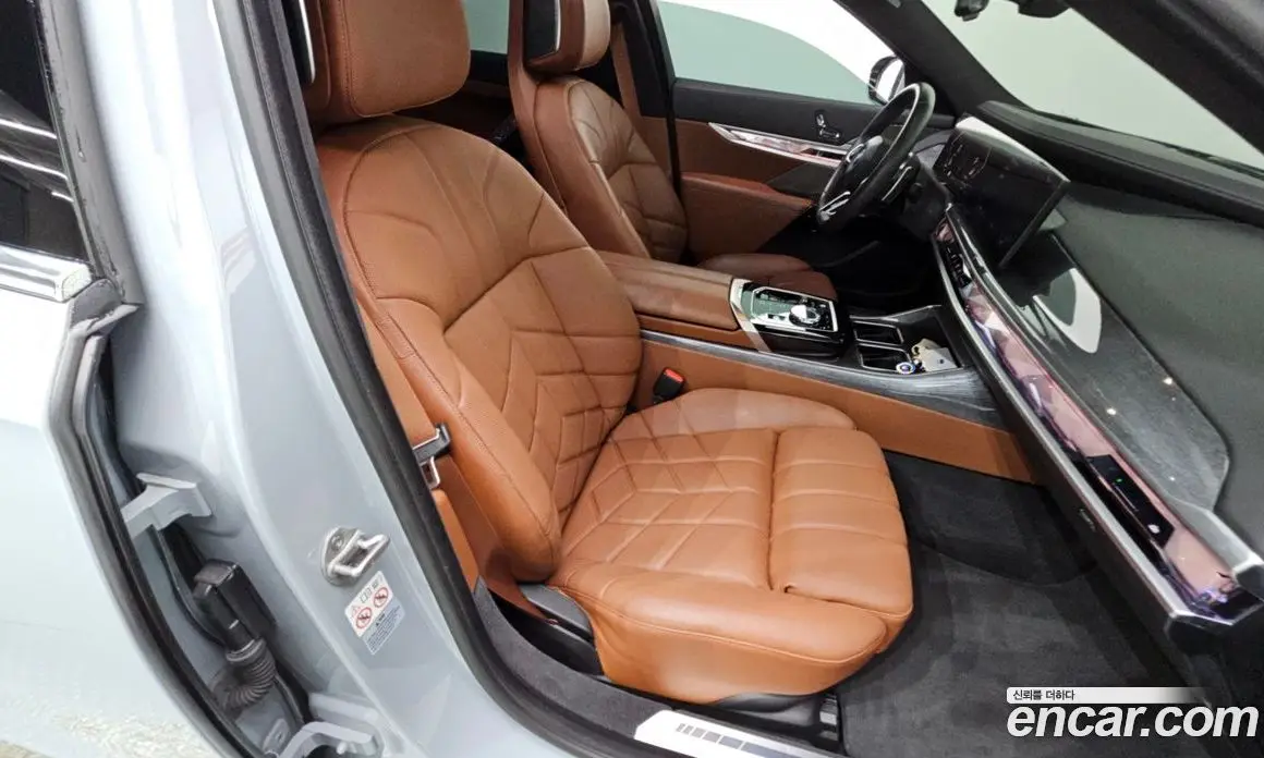 BMW 7 серия 2023 3.0 автомат (гидро), фото 26