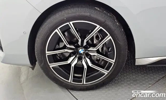 BMW 7 серия 2023 3.0 автомат (гидро), миниатюра 5