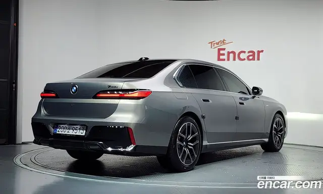 BMW 7 серия 2023 3.0 автомат (гидро), миниатюра 2