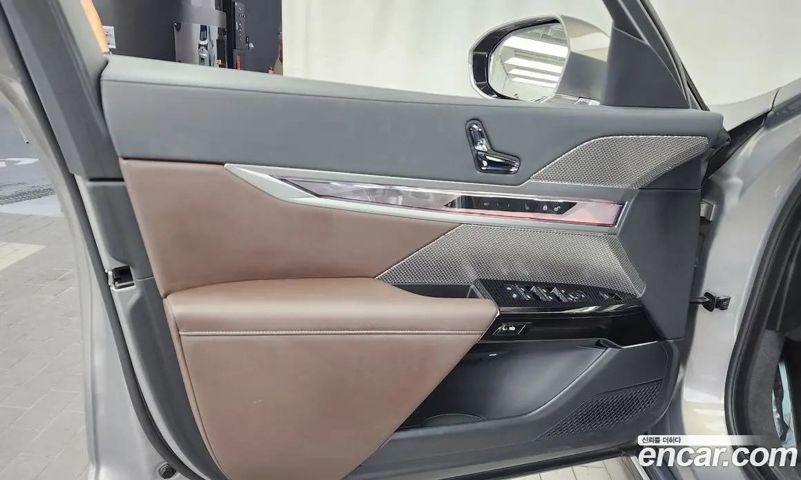 BMW 7 серия 2023 3.0 автомат (гидро), фото 14