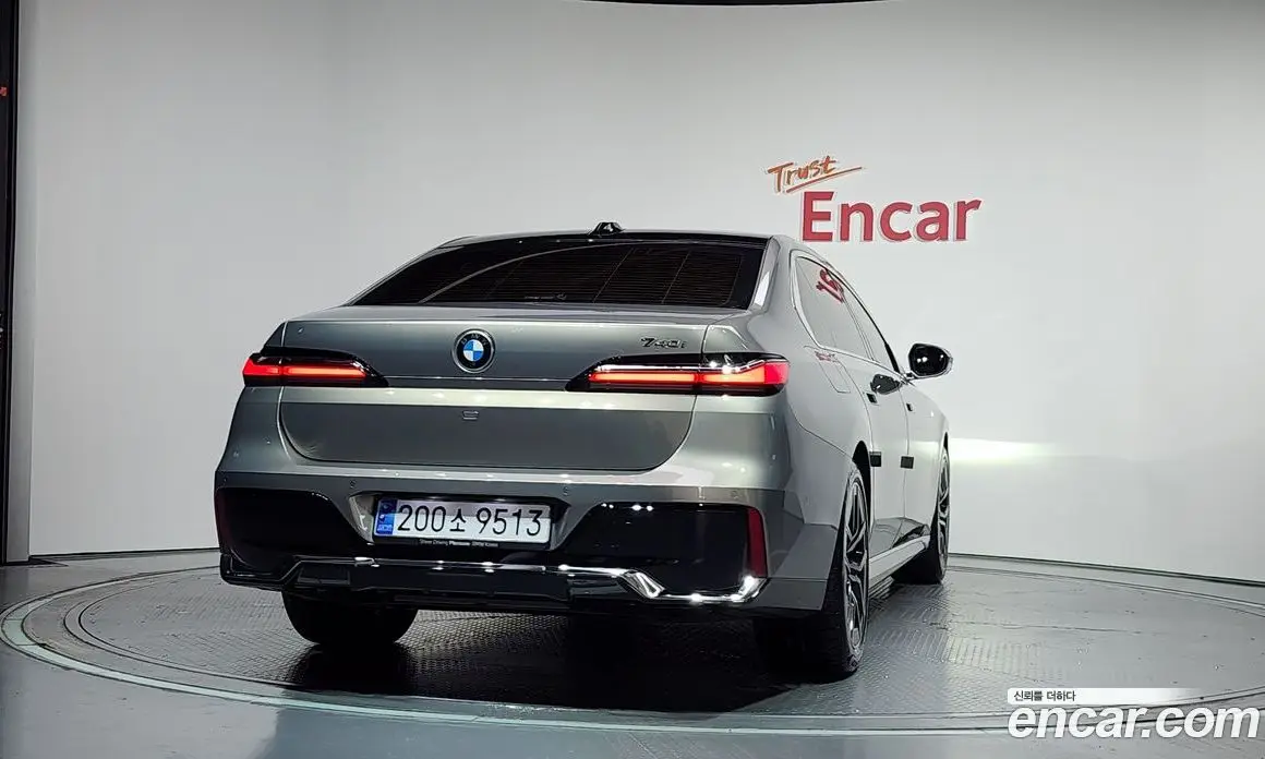 BMW 7 серия 2023 3.0 автомат (гидро), фото 4