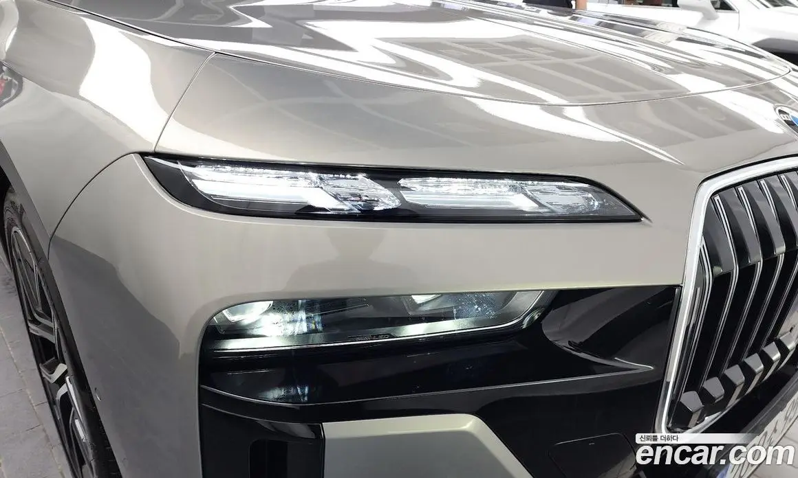 BMW 7 серия 2023 3.0 автомат (гидро), фото 8