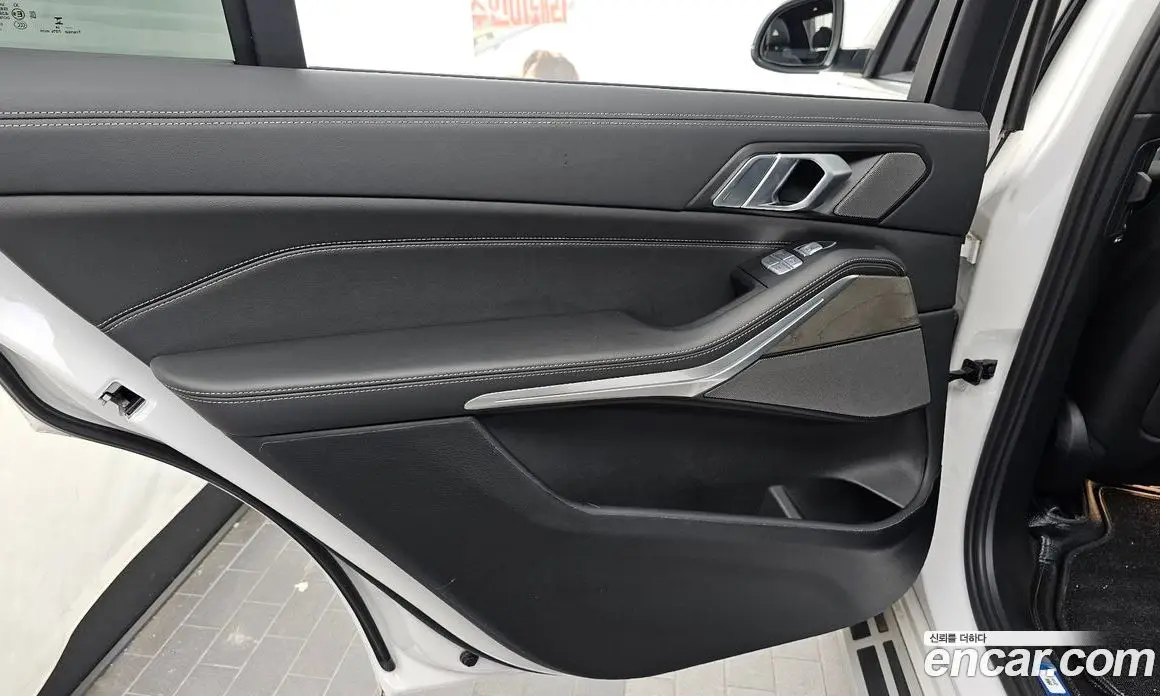 BMW X7 2024 3.0 автомат (гидро), фото 15