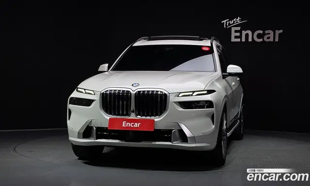 BMW X7 2024 3.0 автомат (гидро), миниатюра 3