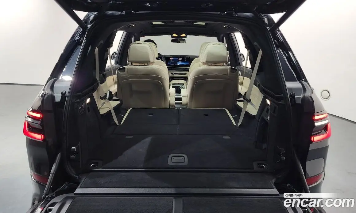 BMW X7 2025 3.0 автомат (гидро), фото 25 BMW X7 2025 3.0 автомат (гидро), фото 25
