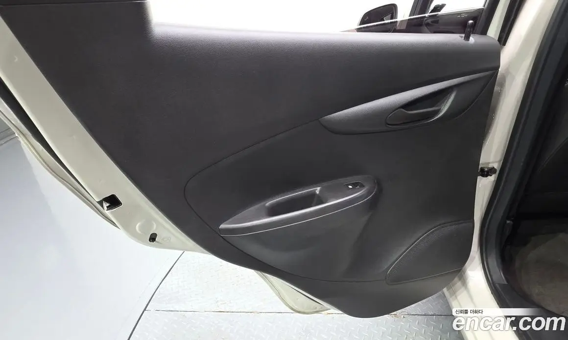 Chevrolet Spark 2015 1.0 автомат (гидро), фото 15 Chevrolet Spark 2015 1.0 автомат (гидро), фото 15