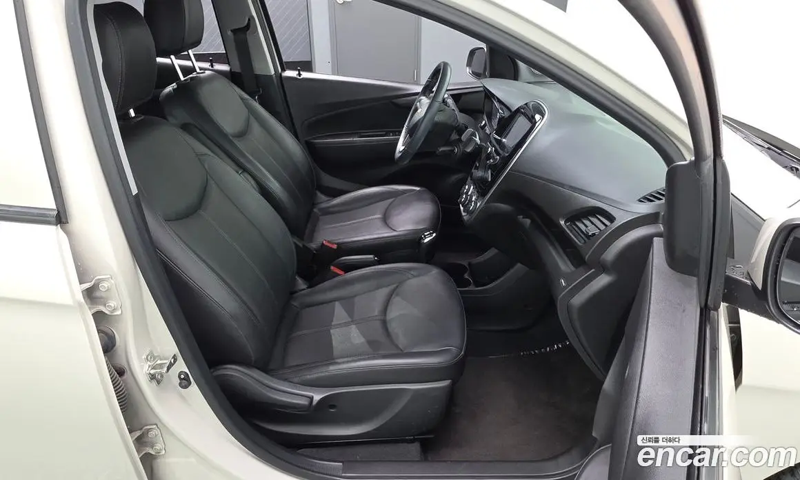 Chevrolet Spark 2015 1.0 автомат (гидро), фото 16 Chevrolet Spark 2015 1.0 автомат (гидро), фото 16