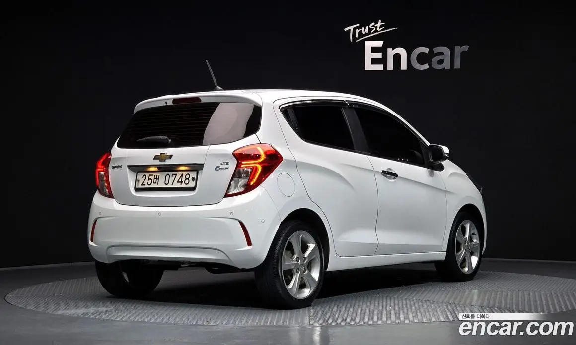 Chevrolet Spark 2016 1.0 автомат (гидро), фото 2 Chevrolet Spark 2016 1.0 автомат (гидро), фото 2