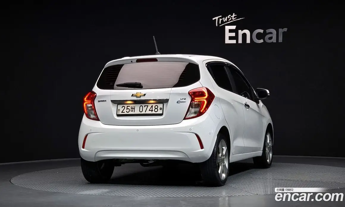 Chevrolet Spark 2016 1.0 автомат (гидро), фото 4 Chevrolet Spark 2016 1.0 автомат (гидро), фото 4