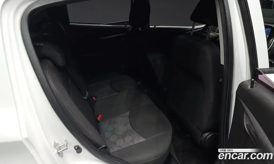 Chevrolet Spark 2016 1.0 автомат (гидро), фото 11 Chevrolet Spark 2016 1.0 автомат (гидро), фото 11
