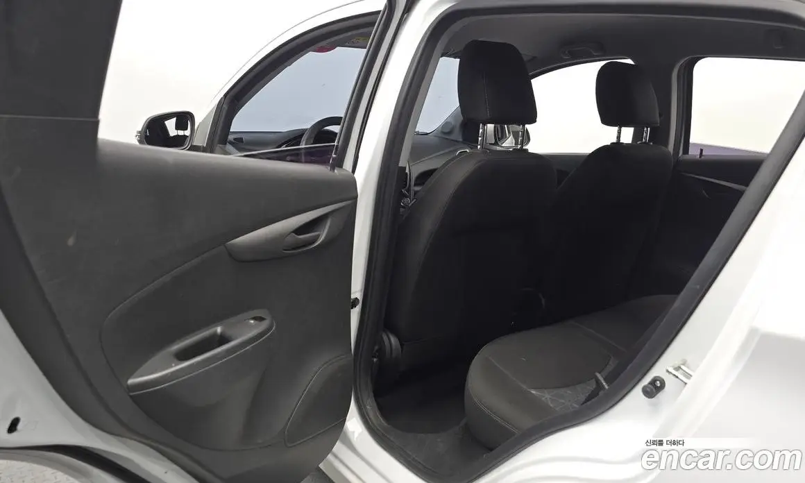 Chevrolet Spark 2018 1.0 автомат (гидро), фото 15 Chevrolet Spark 2018 1.0 автомат (гидро), фото 15