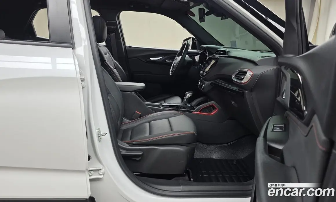 Chevrolet TrailBlazer 2022 1.3 автомат (гидро), фото 16 Chevrolet TrailBlazer 2022 1.3 автомат (гидро), фото 16